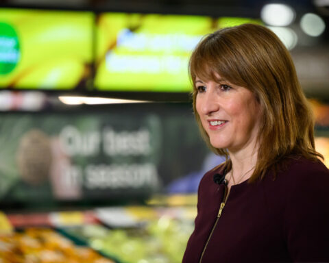 UK inflation drops to 4-month low, paving way for December rate cut