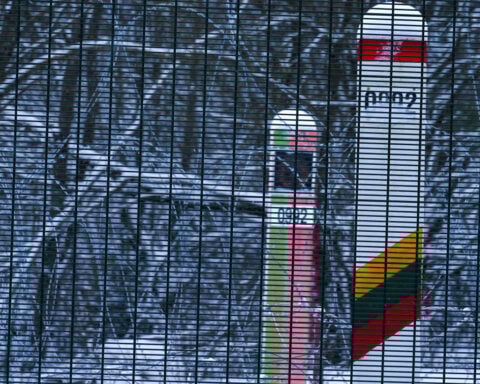 Lithuania to reopen Belarus border after balloon incidents