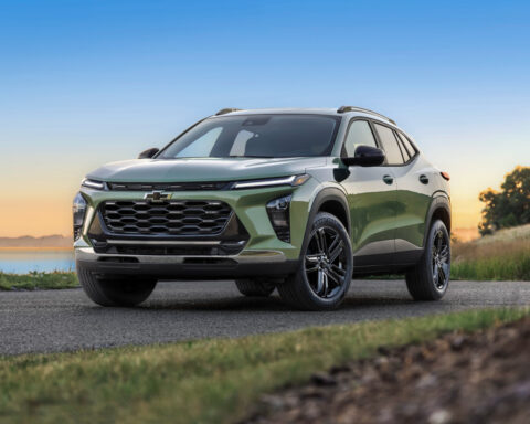 Edmunds small SUV comparison: Chevrolet Trax vs. Volkswagen Taos