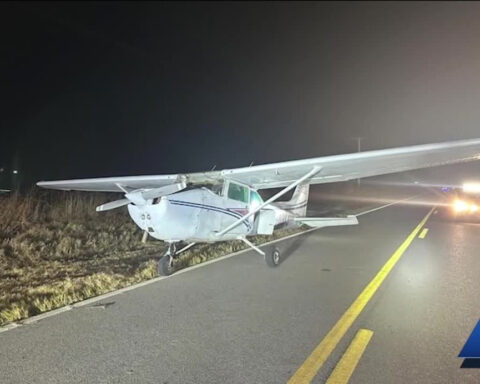 'Heart is pounding': Flight instructor and teen pilot make emergency landing on highway