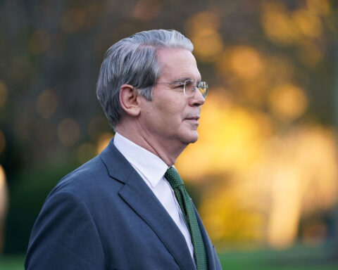 Trump teases he’ll fire Bessent if Fed doesn’t cut interest rates