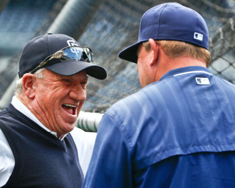 Randy Jones, the San Diego Padres' first Cy Young Award winner, dies at 75
