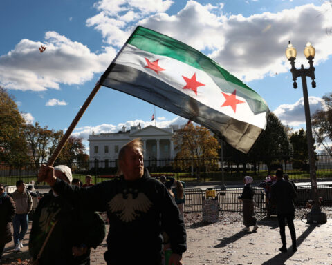 US judge blocks termination of temporary legal status for Syrians