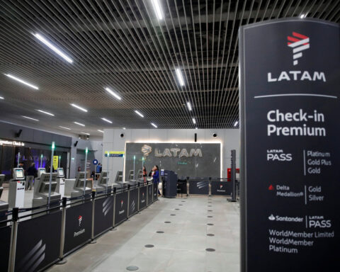 LATAM Airlines and Chilean pilots union reach contract agreement, ending strike