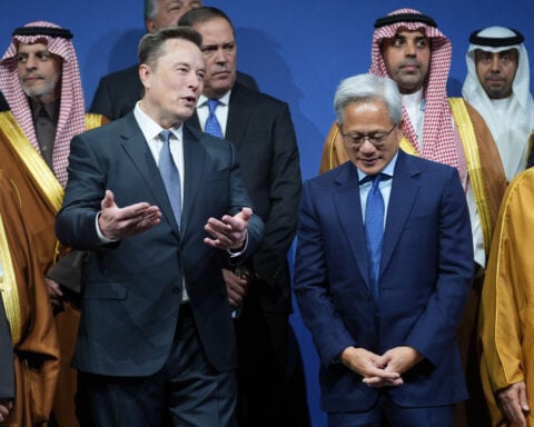 Trump says allowing skilled immigrants to train US workers 'is MAGA'