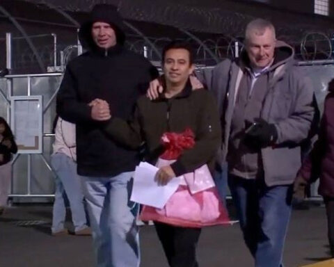 Beloved chef released after spending nearly month in ICE detention facility in Newark