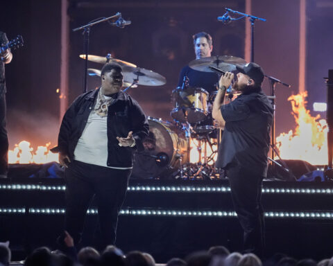 Lainey Wilson wins entertainer of the year at 2025 CMA Awards