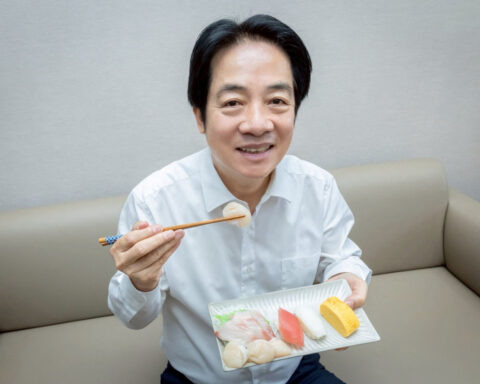 With a sushi lunch, Taiwan president shows support for Japan in China dispute