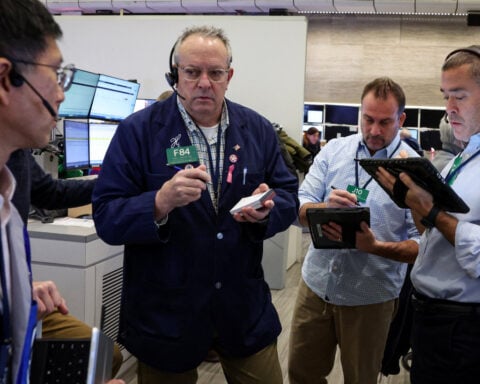 US stock futures extend gains on September jobs data