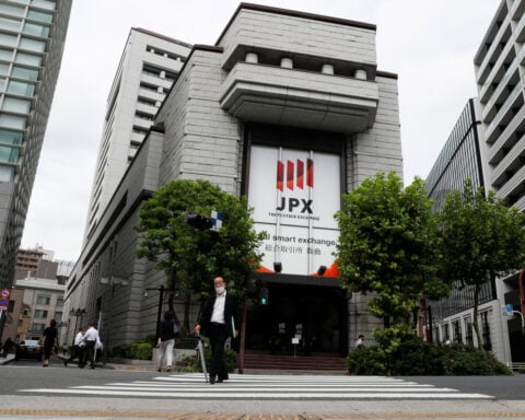 Scramble to 'sell Japan' sounds fiscal warning bells
