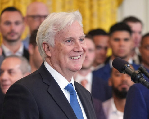 Lakers fire Joey Buss, Jesse Buss from front office positions after ownership change