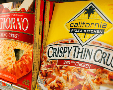 Restaurant chain California Pizza Kitchen to be acquired by investor group, sources say
