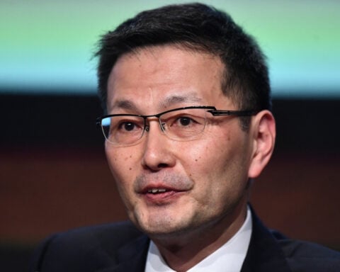 Japan premier's advisers will speak at business event before BOJ meeting