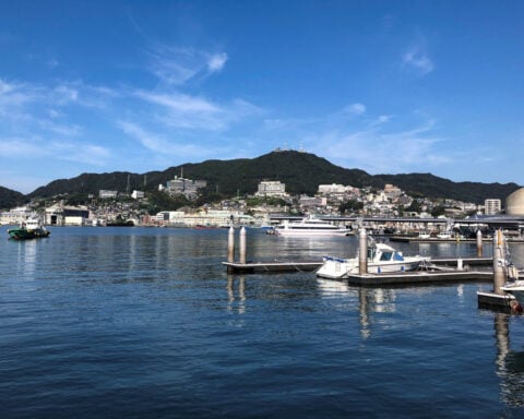 Chinese cruise ships look to steer clear of Japan amid diplomatic dispute