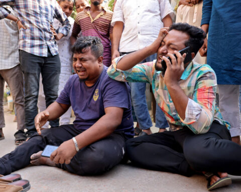 Earthquake jolts Bangladesh, killing five and injuring around 100