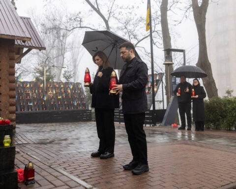 Zelenskiy says he won't betray Ukrainian interests in US-led peace process