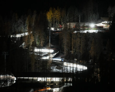 First skeleton test race on controversial new Olympic sliding track won by Weston