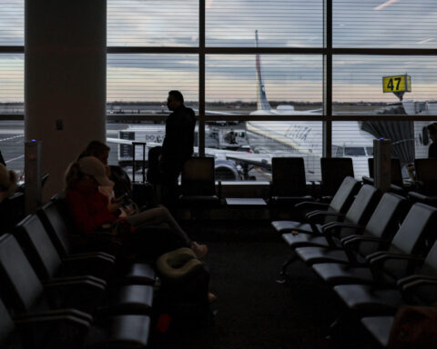 Lawmakers urge US to enforce Biden wheelchair air travel rules