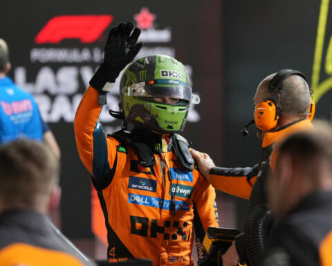 Lando Norris takes pole in rainy Las Vegas qualifying, Verstappen bumped to second