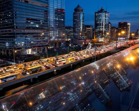 China's Li urges fair investor treatment in Italy