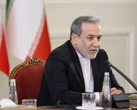 Iran's foreign minister to hold talks in Paris on Nov. 26, French foreign ministry says