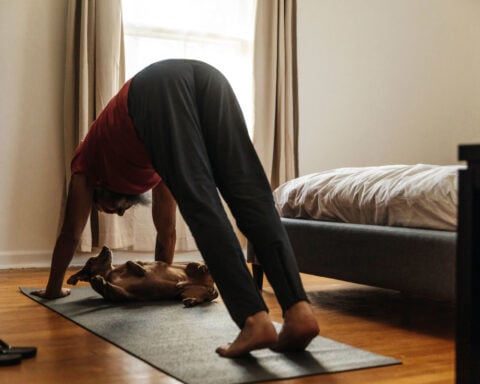 12 mind-body tips to relieve stress, bloat and exhaustion during the holidays