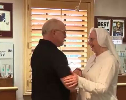 Nuns are gifted a miracle by jeweler