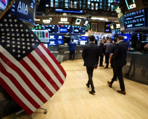 Stocks advance, US yields retreat on heightened Fed cut expectations