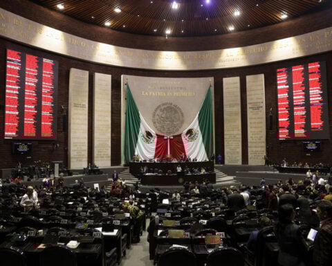Mexico approves bill to prevent, punish extortion with up to 42 years in prison