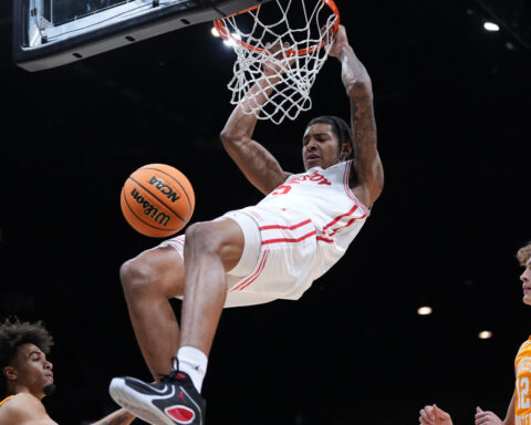 Ja'Kobi Gillespie's clutch free throws lift No. 17 Tennessee to 76-73 win over No. 3 Houston