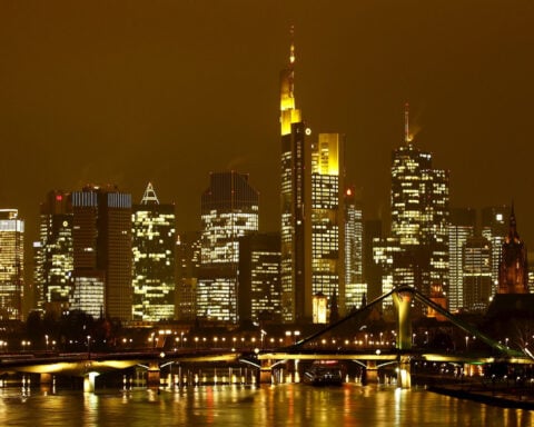 Germany remains EU's top net contributor despite economic slump, study shows