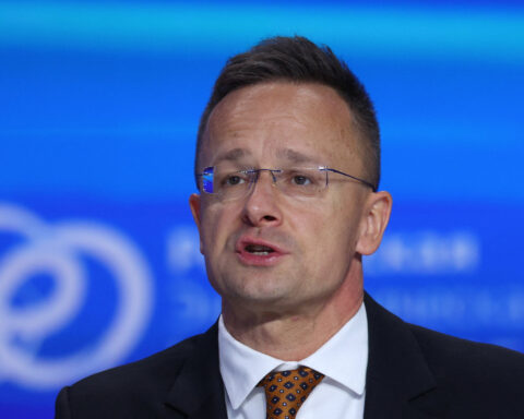 Hungary to boost oil deliveries to Serbia as US sanctions cut supplies