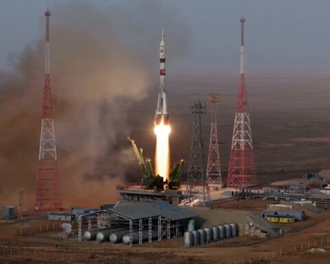 US-Russian crew of 3 blasts off to the International Space Station in a Russian Soyuz spacecraft
