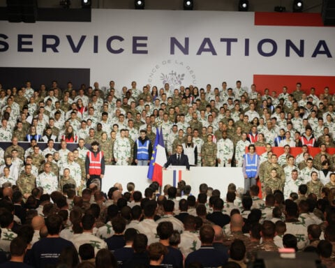 French president unveils new military program for volunteers aged 18 and 19