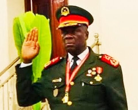 Deposed Guinea-Bissau President Embaló arrives in neighboring Senegal as soldiers name junta leader