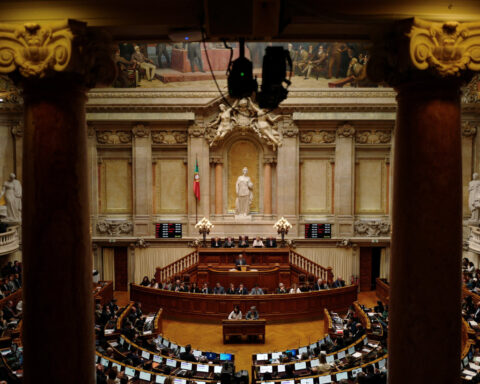 Portugal's centre-right government passes 2026 budget with Socialists' abstention