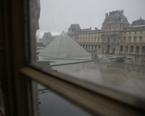 Paris prosecutor says arrested man is thought to be 4th member of Louvre heist gang