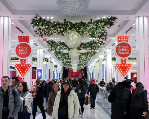 Uneven economy will drive investors' Black Friday stock picking