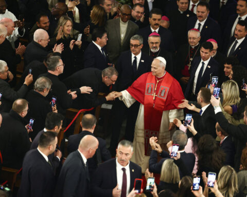 Pope Leo meets Middle East Christian leaders, condemns religious violence