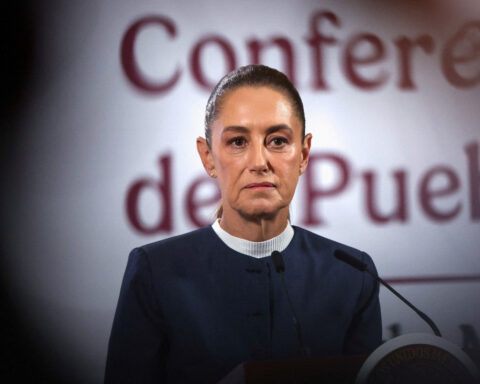 Showdown with Mexican billionaire Salinas tests Sheinbaum's power