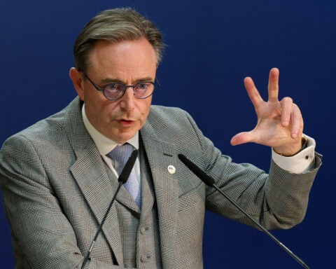 Belgian PM says using frozen Russian assets could block Ukraine peace deal