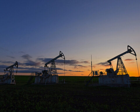 Oil falls on drawn-out Ukraine peace talks, all eyes on upcoming OPEC+ meeting  