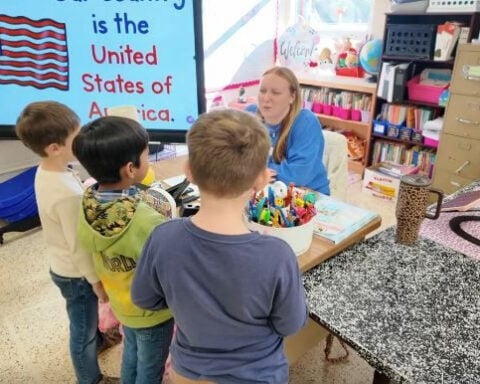 First-grade heroes save teacher's life when she starts choking in classroom
