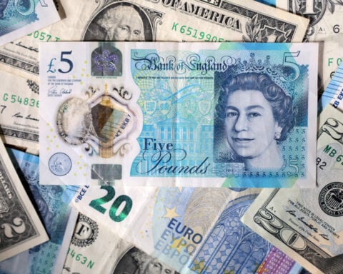 UK fund managers plan to raise FX hedges on volatile pound, report says