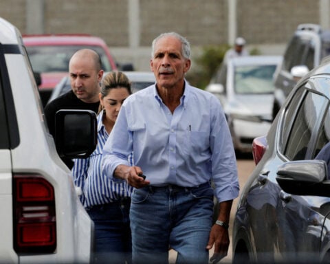 Trump raises doubts about Honduras presidential vote count