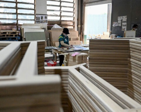 You’re paying more for less this shopping season. Now there’s proof