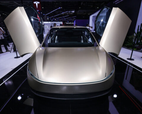 'Big Short' investor Burry targets Tesla after slamming AI valuations