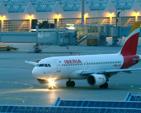 IAG's Iberia extends flight Venezuela suspension through December