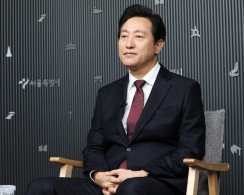 South Korea special prosecutor indicts Seoul mayor for violating political funding law