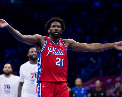 Joel Embiid returns for 76ers from latest knee injury with 18 points in season-high 30 minutes